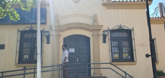 Una mujer afectada por una descarga eléctrica motivó el cierre temporario del edificio de Correo Argentino