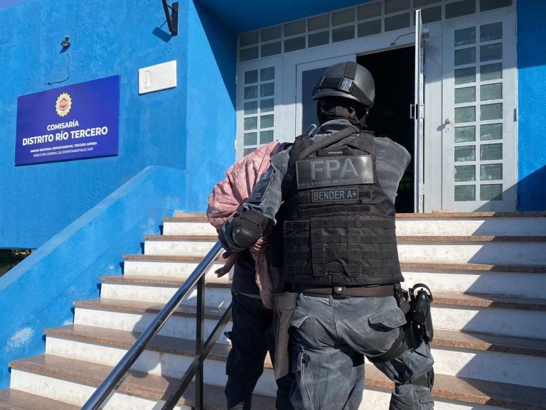 3 detenidos y más de 2400 dosis de cocaína secuestradas en Rio Tercero