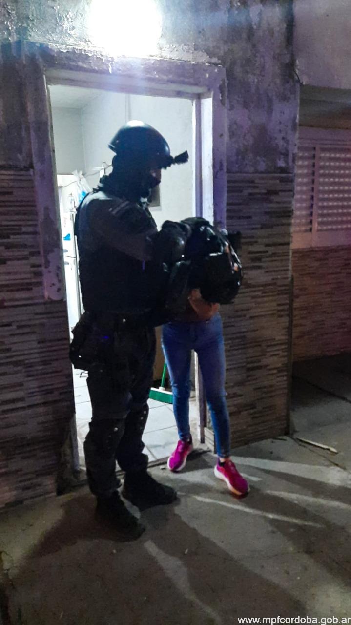 Dos puntos de ventas desbaratados y cuatro detenidos por comercializar cocaína en Villa María