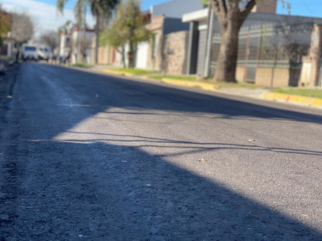 Pasaje Suiza entre Uruguay y General Paz: Nueva calle asfaltada en Marcos Juárez
