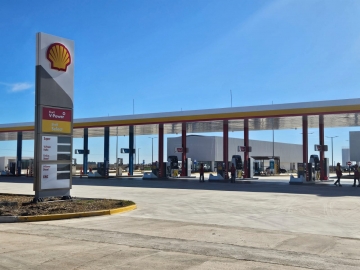 Apertura de la nueva estación de servicios Shell en la autopista