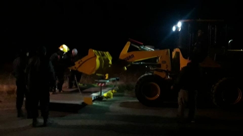 Tortugas: cayó implemento agrícola de un camión en la ruta 9