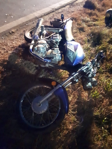 Armstrong: motociclistas sufrieron graves lesiones al chocar con un automóvil 