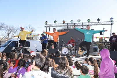 Primer festejo Mes de la Niñez con menú infantil