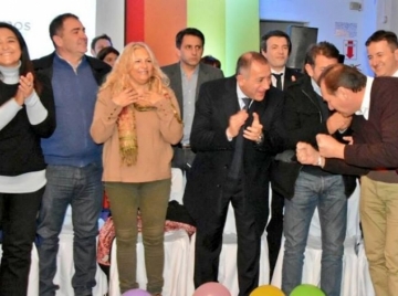 Dellarossa-Majorel lanzaron su candidatura, van por la reelección

