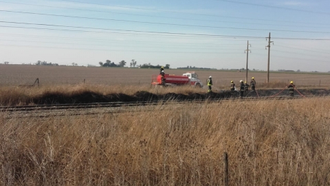 Incendio de campo entre Armstrong y Cañada de Gómez