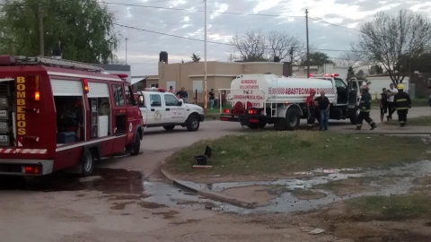 Gral Roca: incendio en una fábrica de sinfines