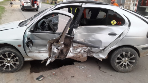 Leones: camioneta giró sobre la ruta e impactó con un vehículo que circulaba