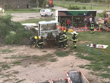 Bomberos de Armstrong campeones del desafío de habilidades en Gálvez