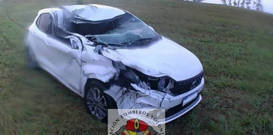 Sin heridos de gravedad en un choque por alcance hoy en la autopista Còrdoba - Rosario