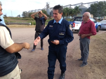 Camioneros reclaman frente a la planta de la cooperativa Unión