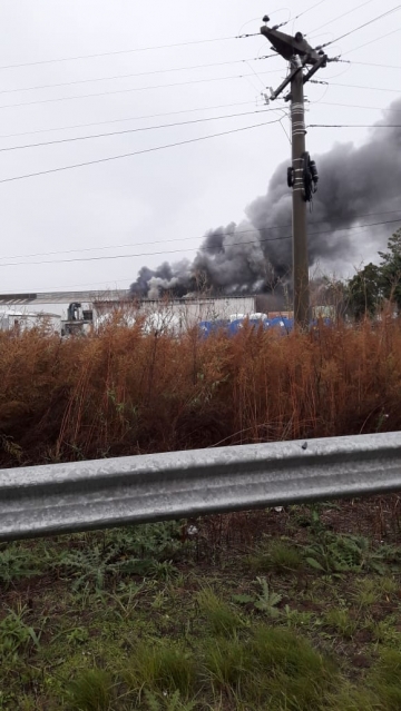 Marcos Juárez: incendio en el galpón de pintura de Bertotto Boglione