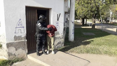 Isla Verde: habían logrado que el municipio les preste una casa, pero la usaban para la venta de droga