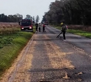 Bomberos Voluntarios de Marcos Juárez, trabajaron por cereal en ruta