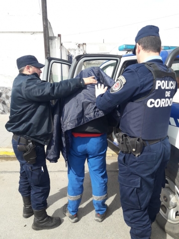 Detienen a 4 sujetos por un robo en zona rural de Leones