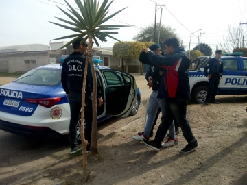 Detienen a 4 sujetos por un robo en zona rural de Leones