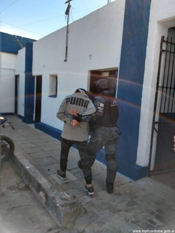 Marcos Juárez: tiene antecedentes y aprovecha a su hijo menor para venta de drogas