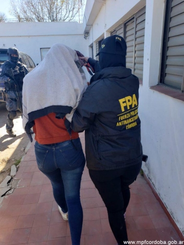 FPA: dos hermanas y la pareja de una detenida secuestraron varias dosis cocaína