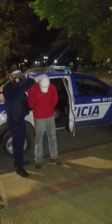 Detuvieron a 5 pescadores secuestrando una lancha y dos vehículos