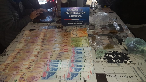 Armstrong: 3 detenidos con cocaína, secuestraron un revólver con varios proyectiles