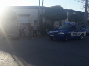 Dos ocupantes de automóvil sufrieron politraumatismos