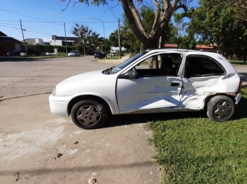 Conductor sufre traumatismos tras un accidente vial