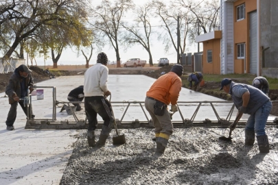 Nueva cuadra de acceso pavimentada entre Ruta 9 y Cuffia