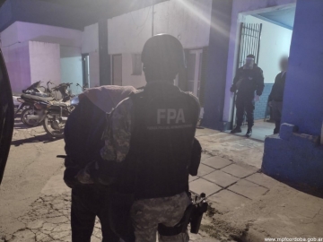 Familia marcosjuarense detenida por delivery de drogas
