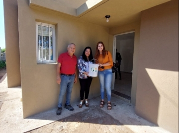 Entregaron la casa 216 PROMUVI
