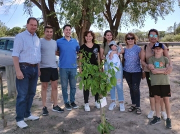 Plantando Vida celebró su última edición de 2022 con más de 300 ejemplares plantados