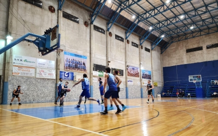 San Martín encabeza el torneo de la Cañadense de básquet
