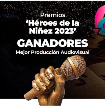 Susana Nieri recibió el premio “Héroes de la Niñez” por “Algo incorrecto” como Mejor Producción Audiovisual en Ecuador