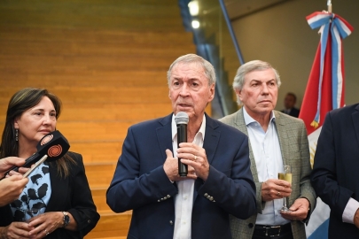 El gobernador se despidió de la prensa a horas de concluir su gestión